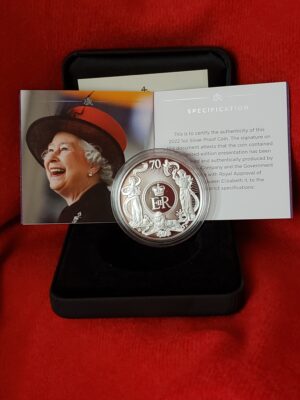 1oz silver £1 HM Queen Elizabeth Platinum Jubilee  1952-2002 - Image 5